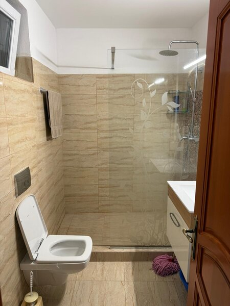 Universitate, 3 camere 107 mp, Piata Rosetti