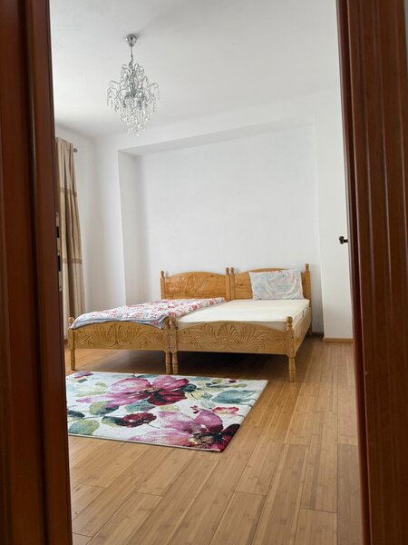 Universitate, 3 camere 107 mp, Piata Rosetti